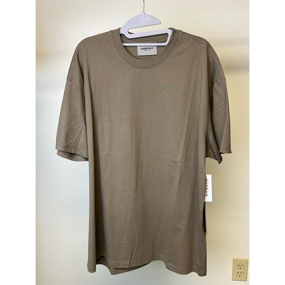 Fear of God Essentials Taupe Tee SS21 / Size M / Brand New - Picture 1 of 11